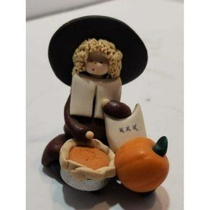 Clay Figure Thanksgiving Pilgrim w/Pumpkin & Pumpkin Pie Signed About 3" by 3"